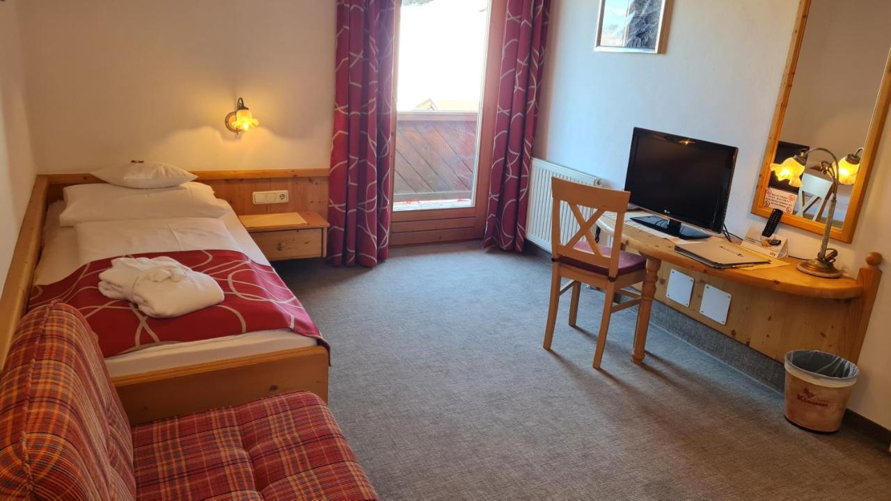 Sport Und Familienhotel Klausen Кирхберг ин Тирол Екстериор снимка
