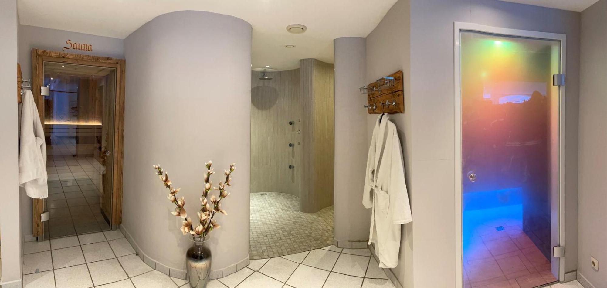 Sport Und Familienhotel Klausen Кирхберг ин Тирол Екстериор снимка