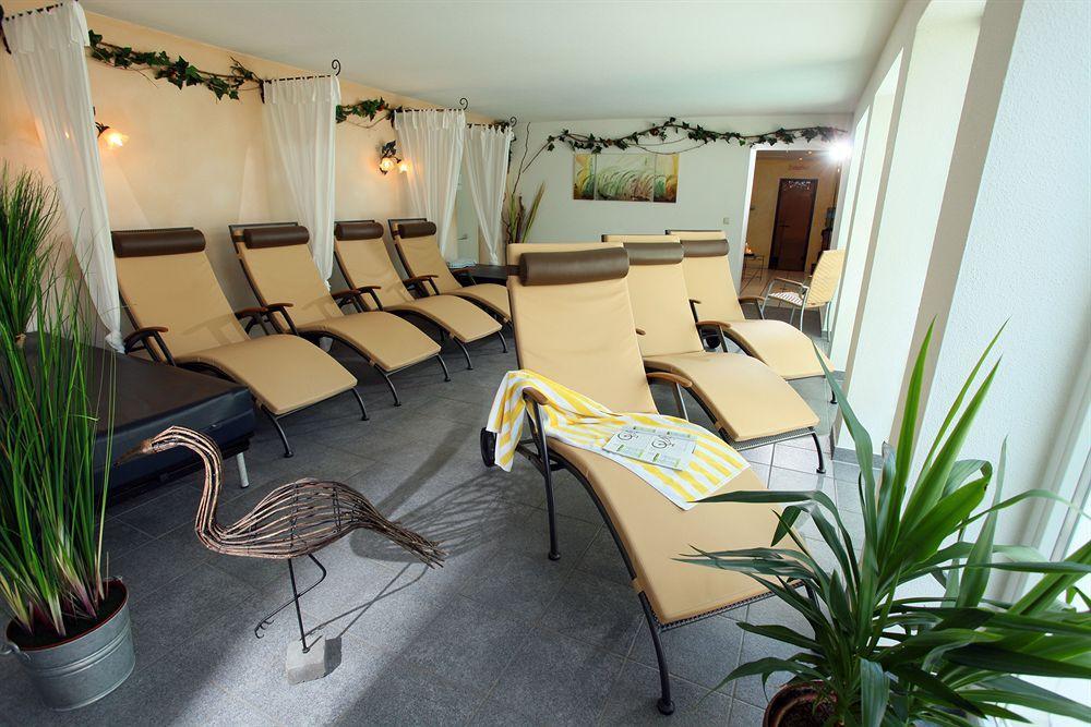 Sport Und Familienhotel Klausen Кирхберг ин Тирол Екстериор снимка